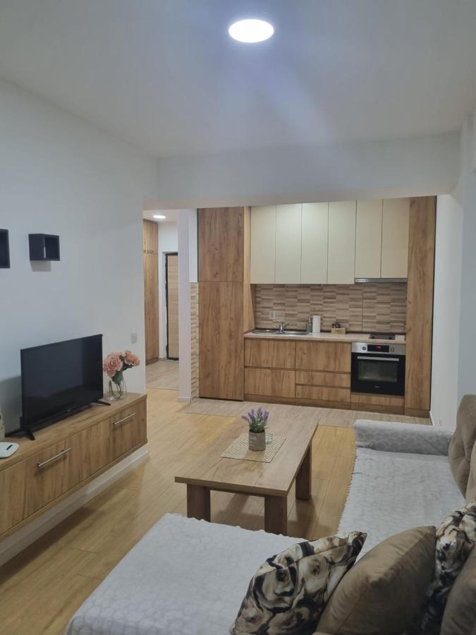 Golden Sun Skopje Apartment Екстериор снимка