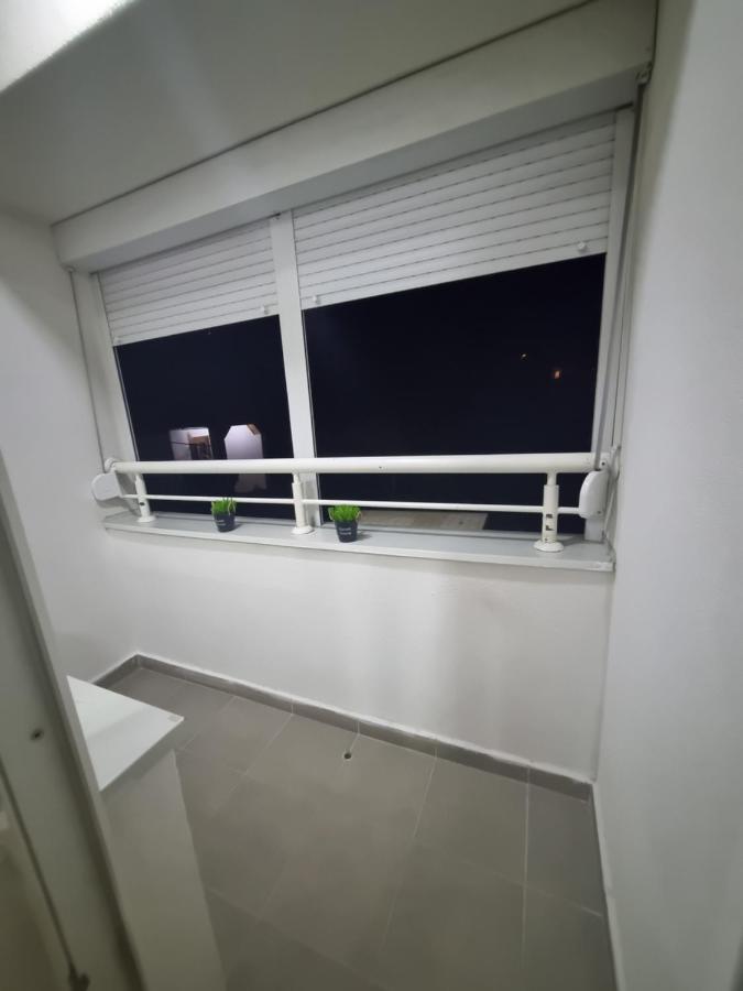 Golden Sun Skopje Apartment Екстериор снимка